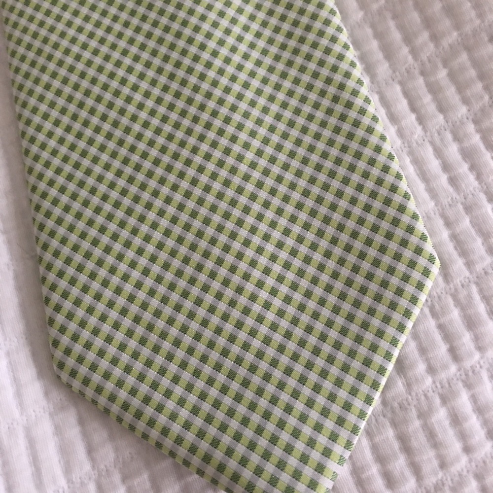 Kanili Tie